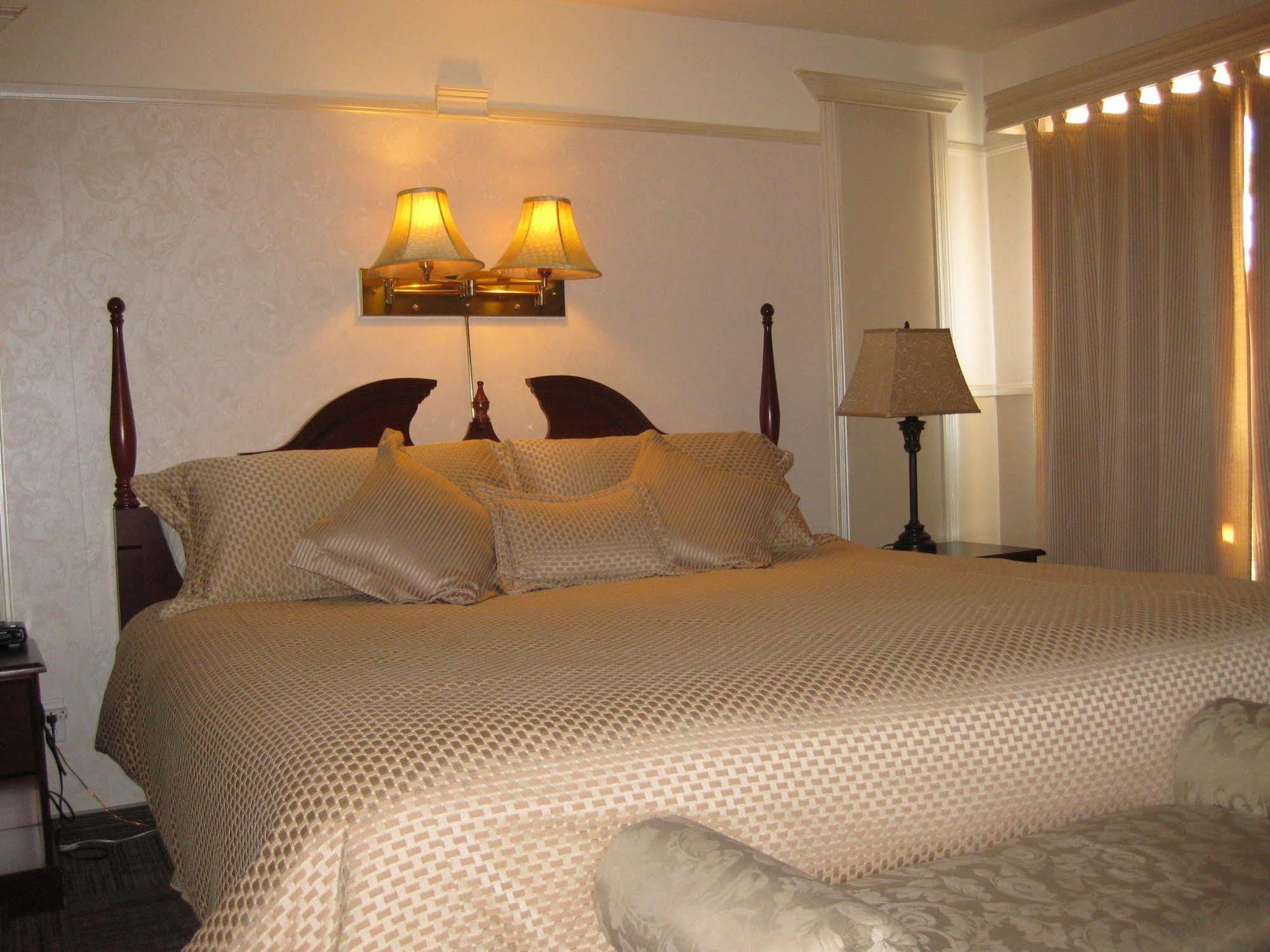 Hotel Matagami Экстерьер фото